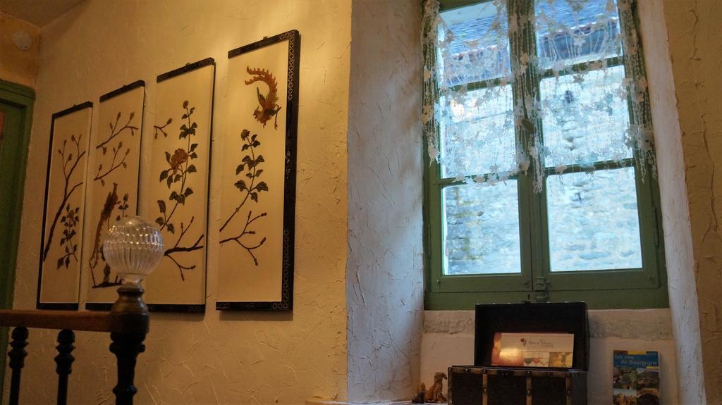 La Grille Fleurie, Chambres D'Hote Chez L'Habitant Arthonnay Kültér fotó